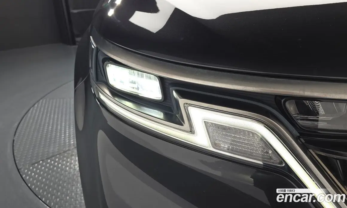 Kia Carnival 2023 3.5 автомат (гидро), фото 8