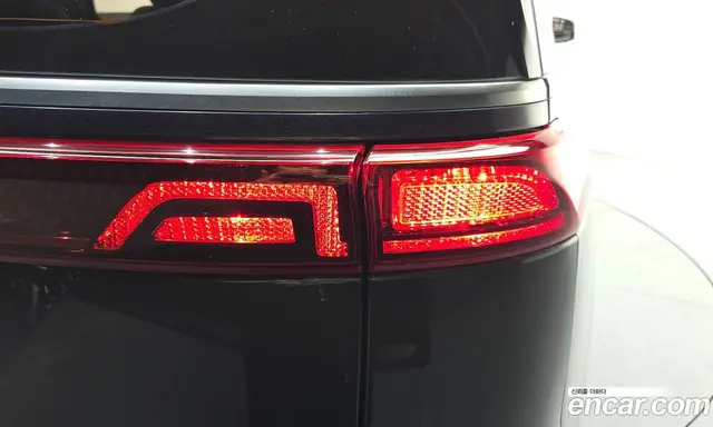 Kia Carnival 2023 3.5 автомат (гидро), миниатюра 9