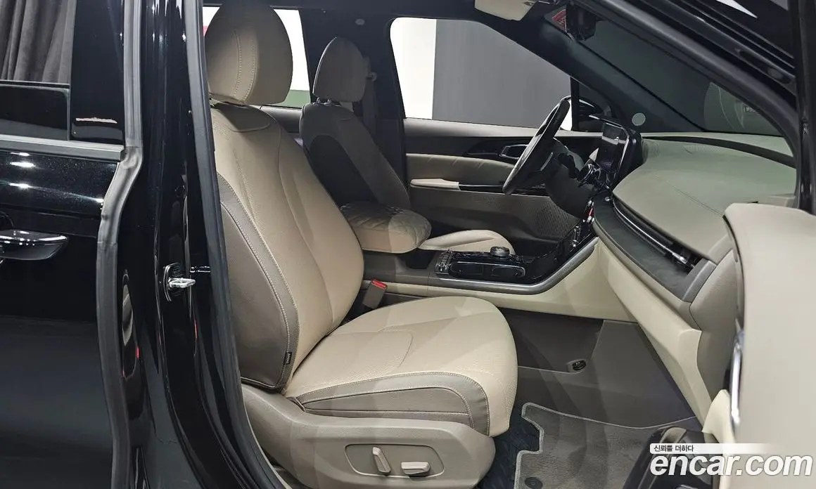 Kia Carnival 2023 3.5 автомат (гидро), фото 12
