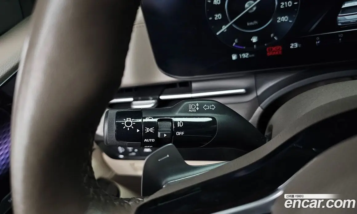 Kia Carnival 2023 3.5 автомат (гидро), фото 31