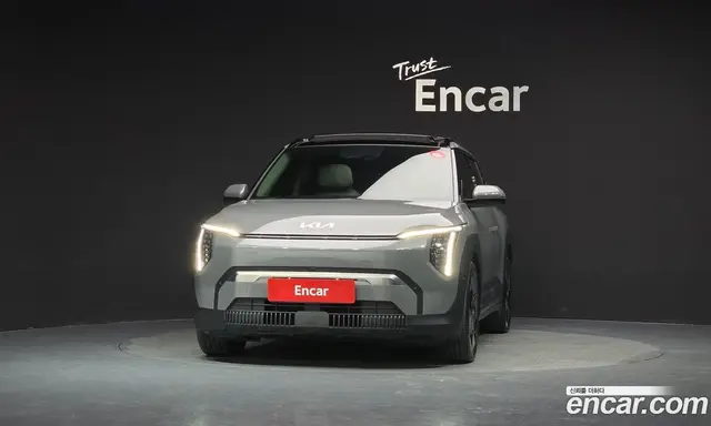 Kia EV3 2024 0.2 автомат (гидро), миниатюра 3