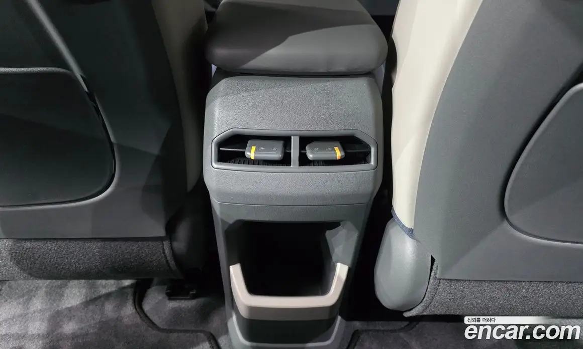 Kia EV3 2024 0.2 автомат (гидро), фото 30