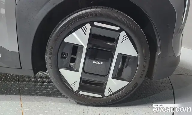 Kia EV3 2024 0.2 автомат (гидро), миниатюра 7