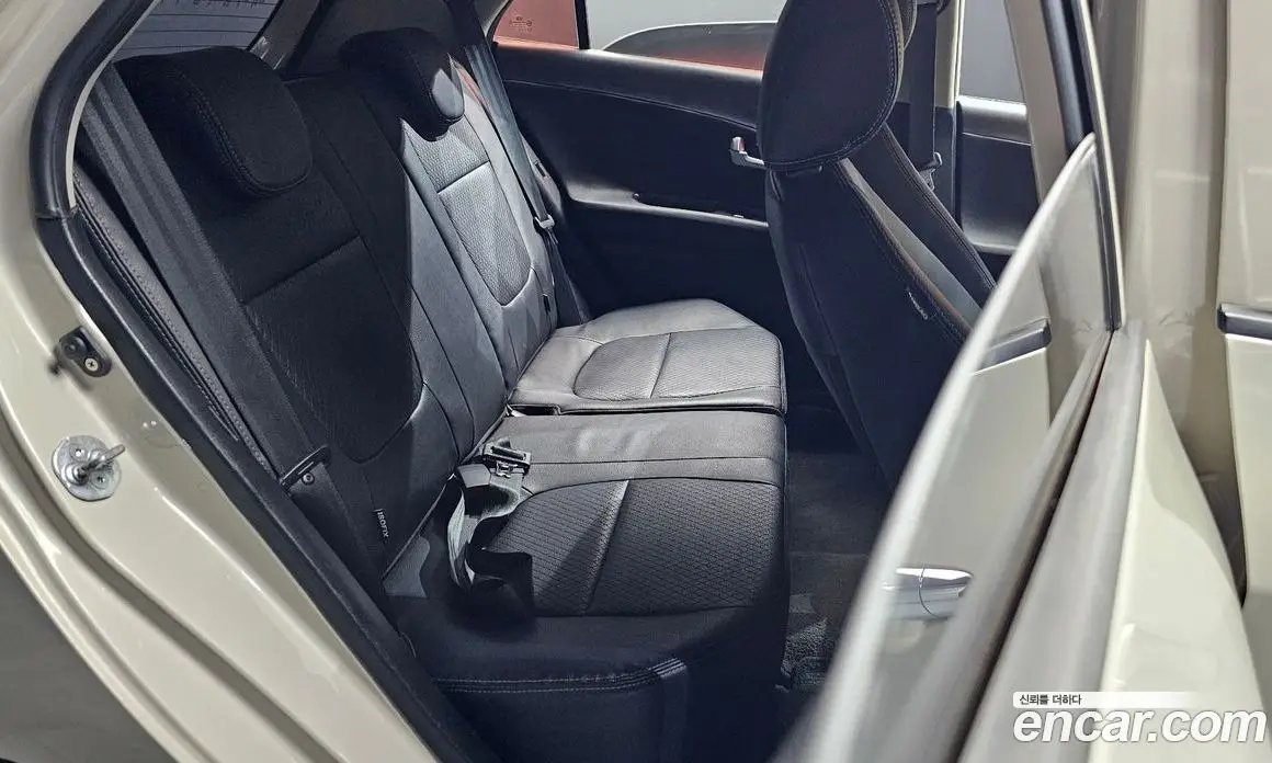 Kia Morning 2012 1.0 автомат (гидро), фото 11