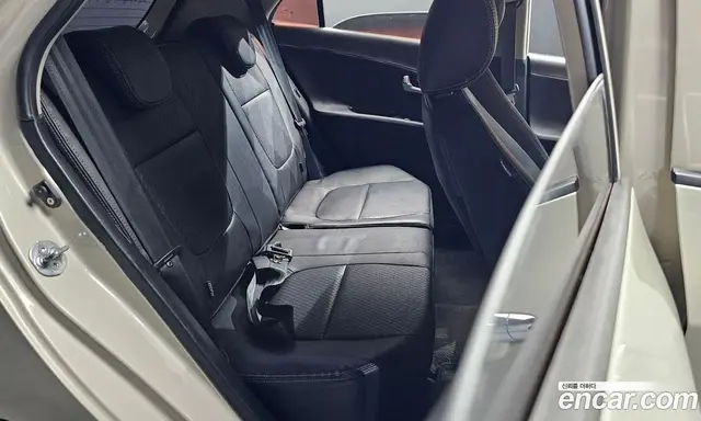 Kia Morning 2012 1.0 автомат (гидро), миниатюра 11