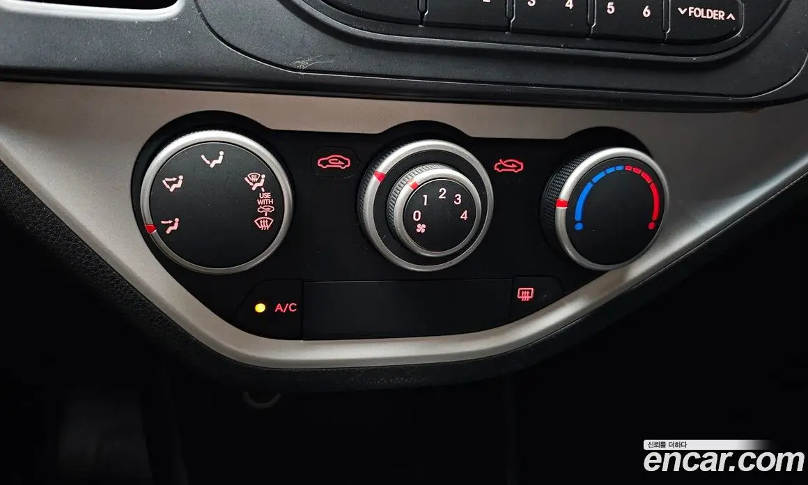 Kia Morning 2012 1.0 автомат (гидро), фото 17