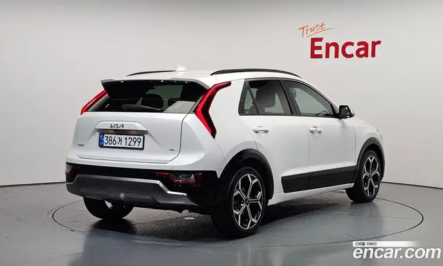 Kia Niro 2022 1.6 автомат (гидро), миниатюра 2