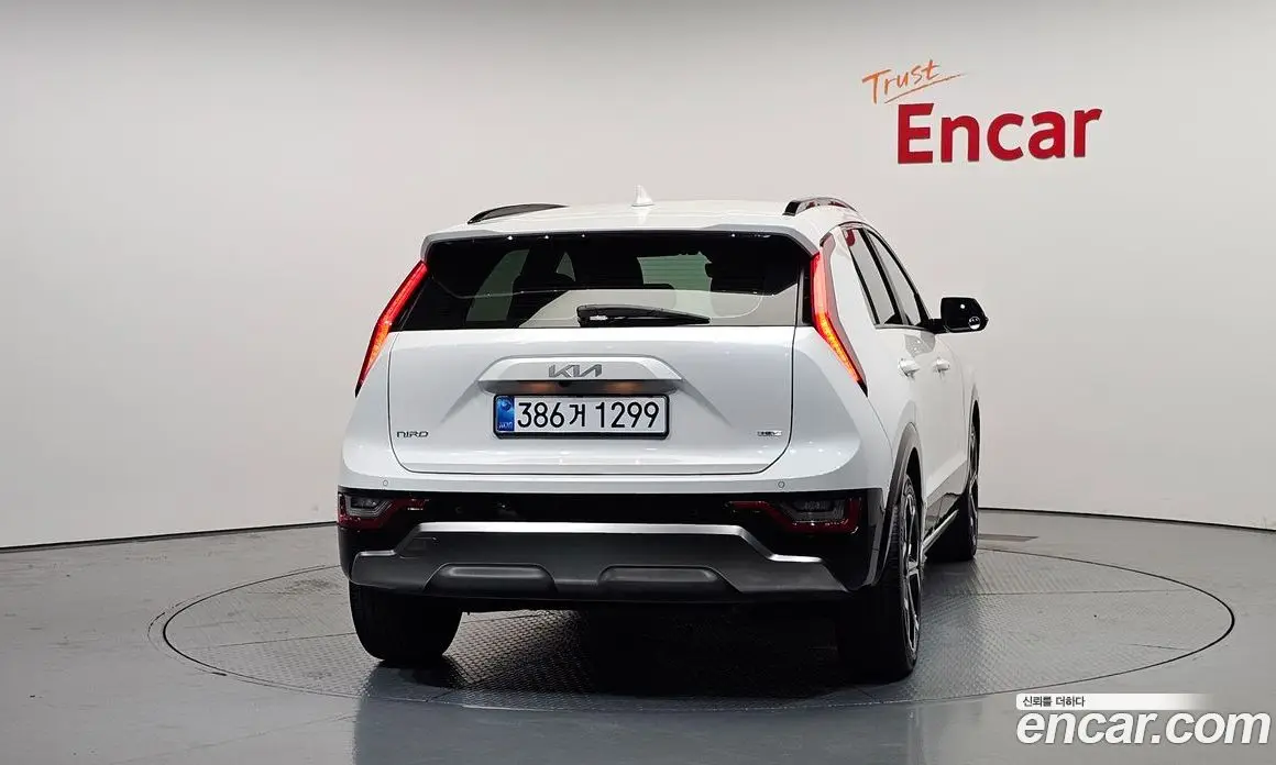 Kia Niro 2022 1.6 автомат (гидро), фото 4