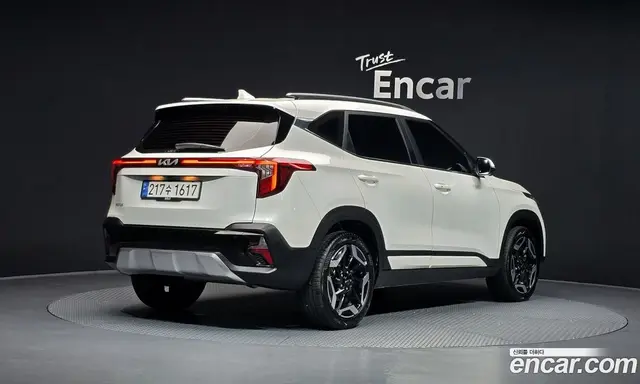 Kia Seltos 2024 1.6 автомат (гидро), миниатюра 2