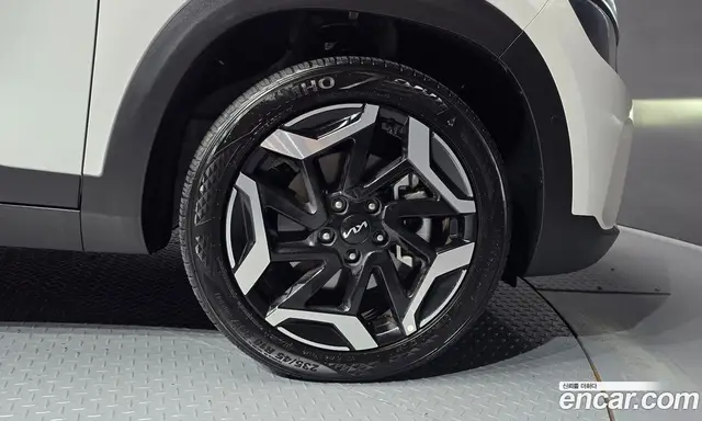 Kia Seltos 2024 1.6 автомат (гидро), миниатюра 7