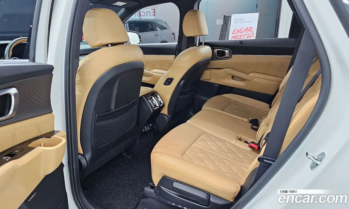 Kia Sorento 2023 1.6 автомат (гидро), фото 16
