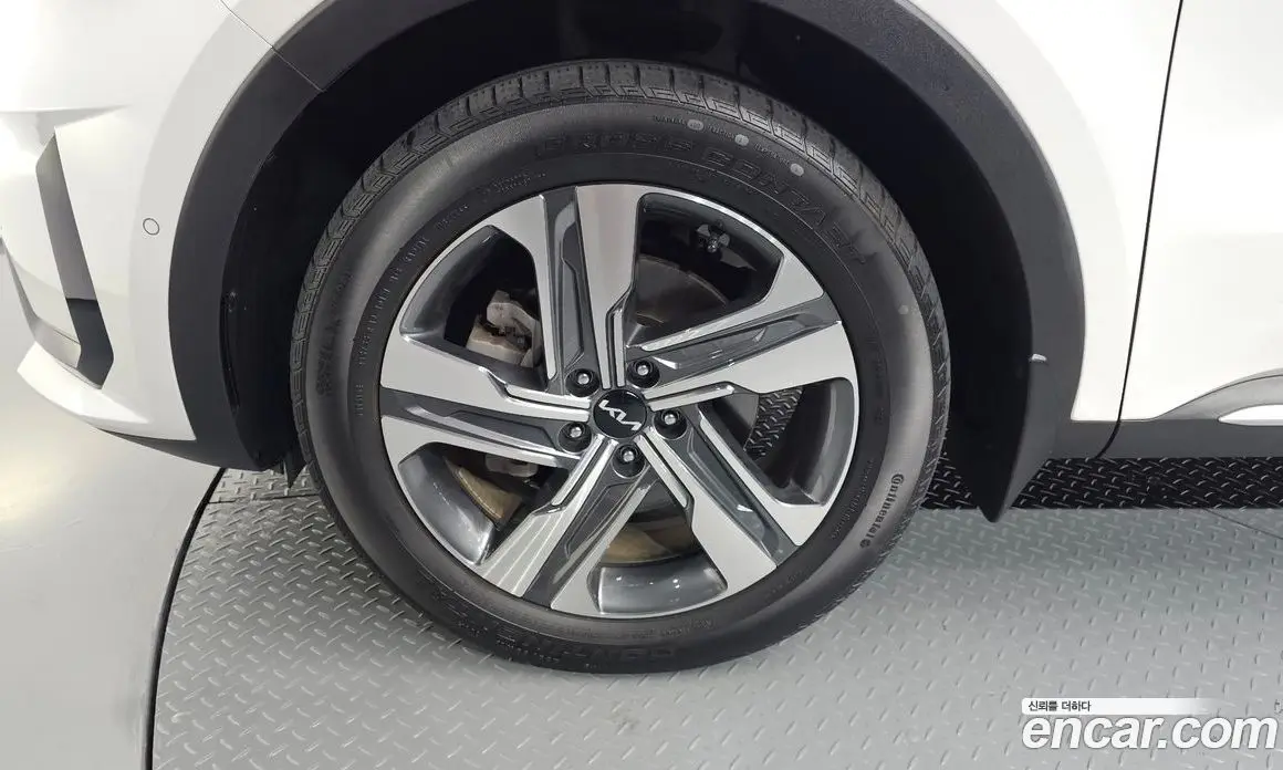 Kia Sorento 2023 1.6 автомат (гидро), фото 5