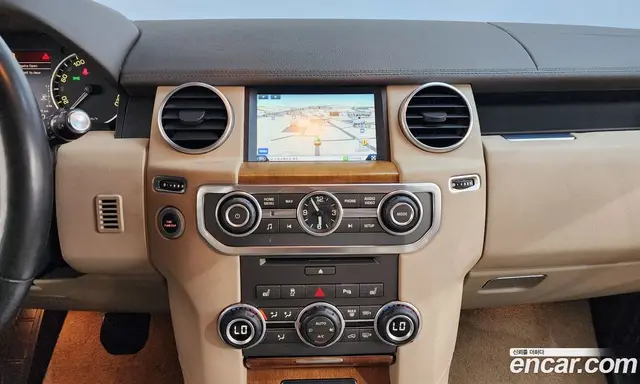 Land Rover Discovery 2016 3.0 автомат (гидро), миниатюра 12