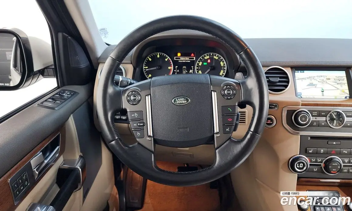 Land Rover Discovery 2016 3.0 автомат (гидро), фото 13