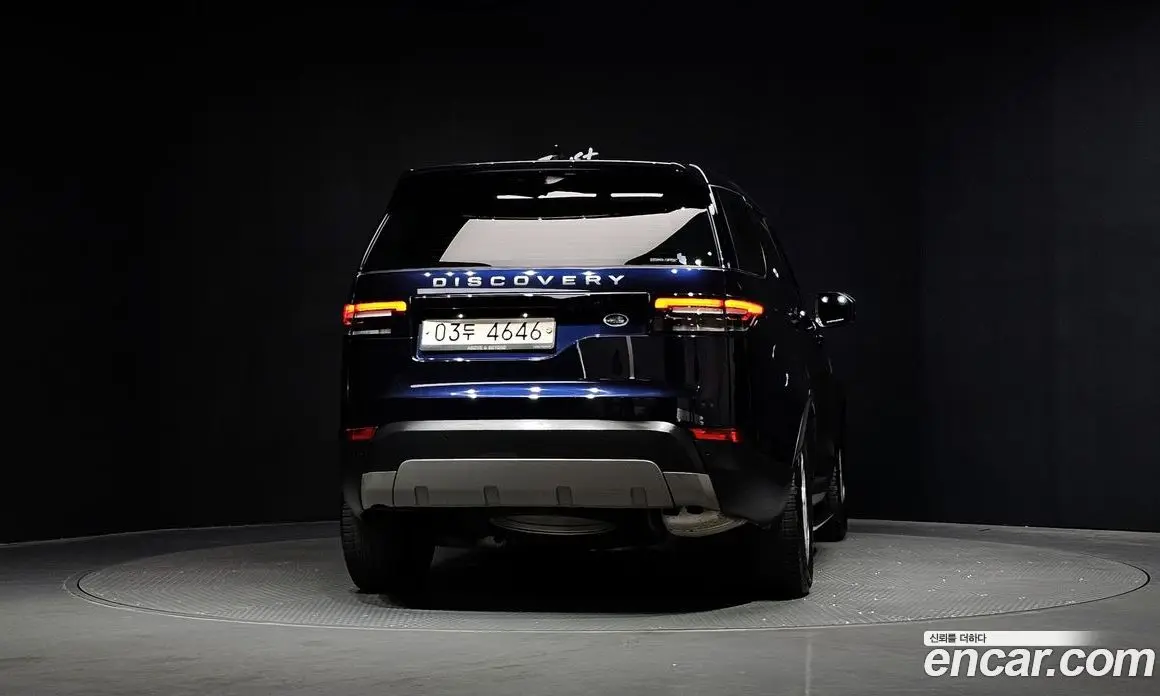 Land Rover Discovery 2018 2.0 автомат (гидро), фото 4