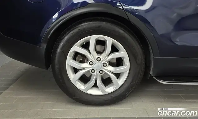 Land Rover Discovery 2018 2.0 автомат (гидро), миниатюра 5