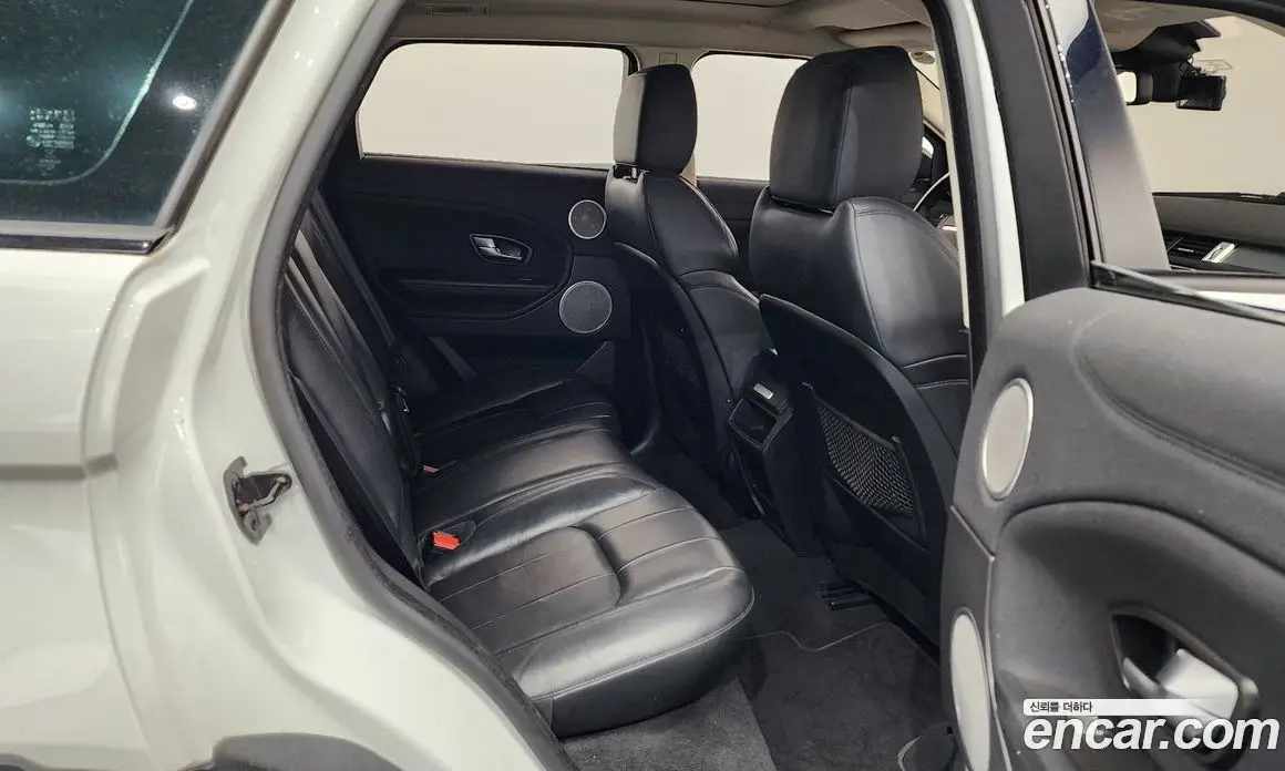 Land Rover Range Rover Evoque 2016 2.0 автомат (гидро), фото 11