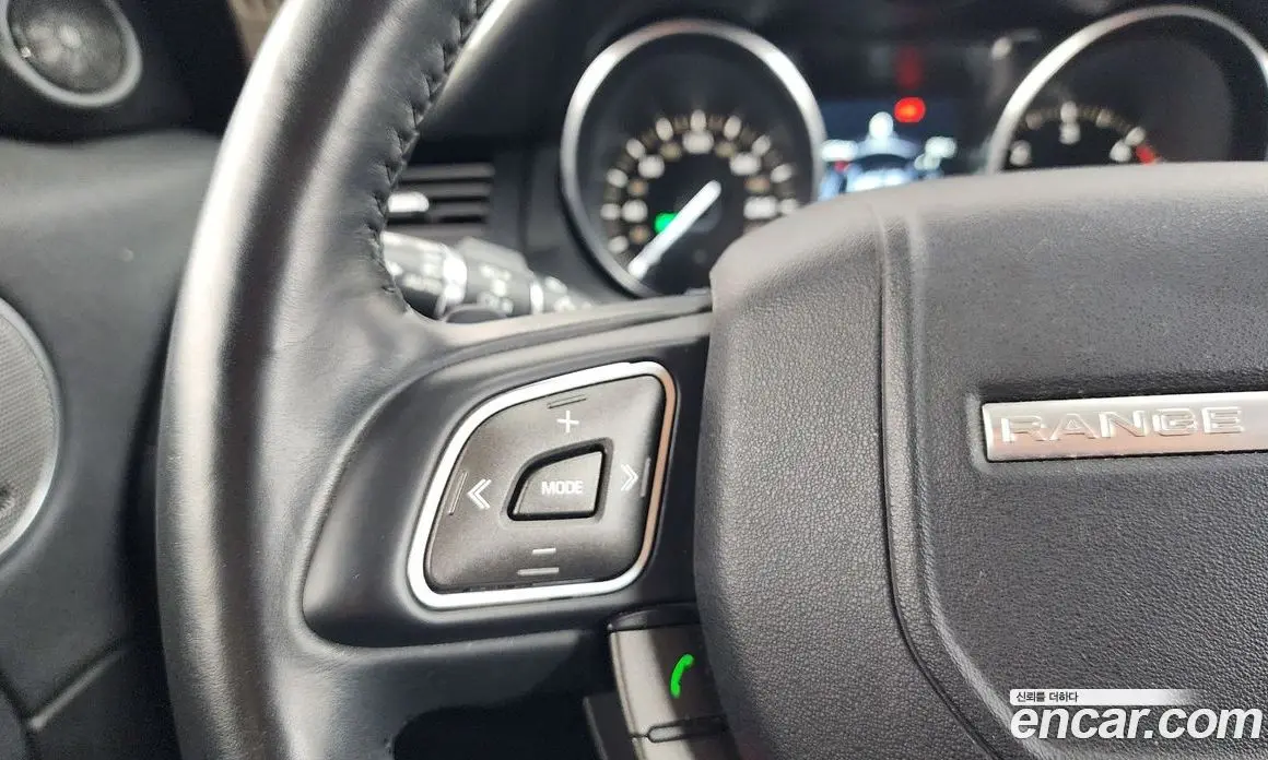 Land Rover Range Rover Evoque 2016 2.0 автомат (гидро), фото 16