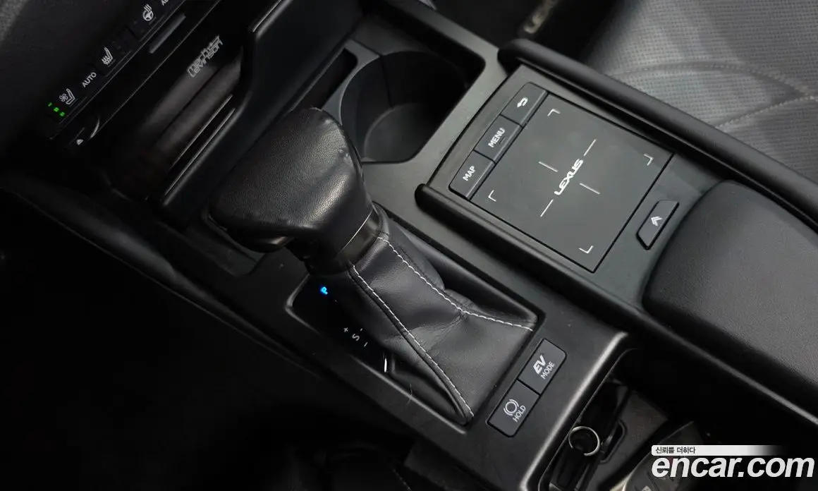 Lexus ES 2019 2.5 автомат (гидро), фото 12 Lexus ES 2019 2.5 автомат (гидро), фото 12