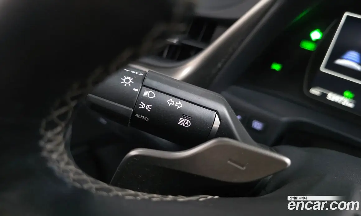 Lexus ES 2019 2.5 автомат (гидро), фото 30 Lexus ES 2019 2.5 автомат (гидро), фото 30