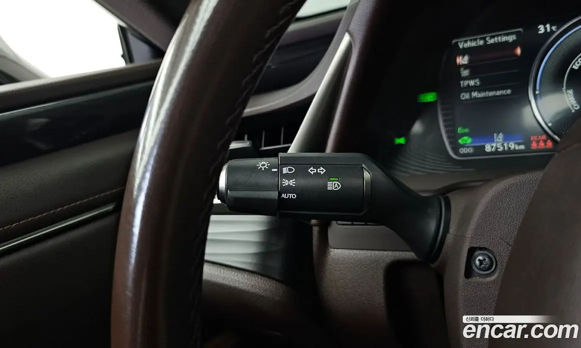 Lexus ES 2019 2.5 автомат (гидро), фото 24 Lexus ES 2019 2.5 автомат (гидро), фото 24