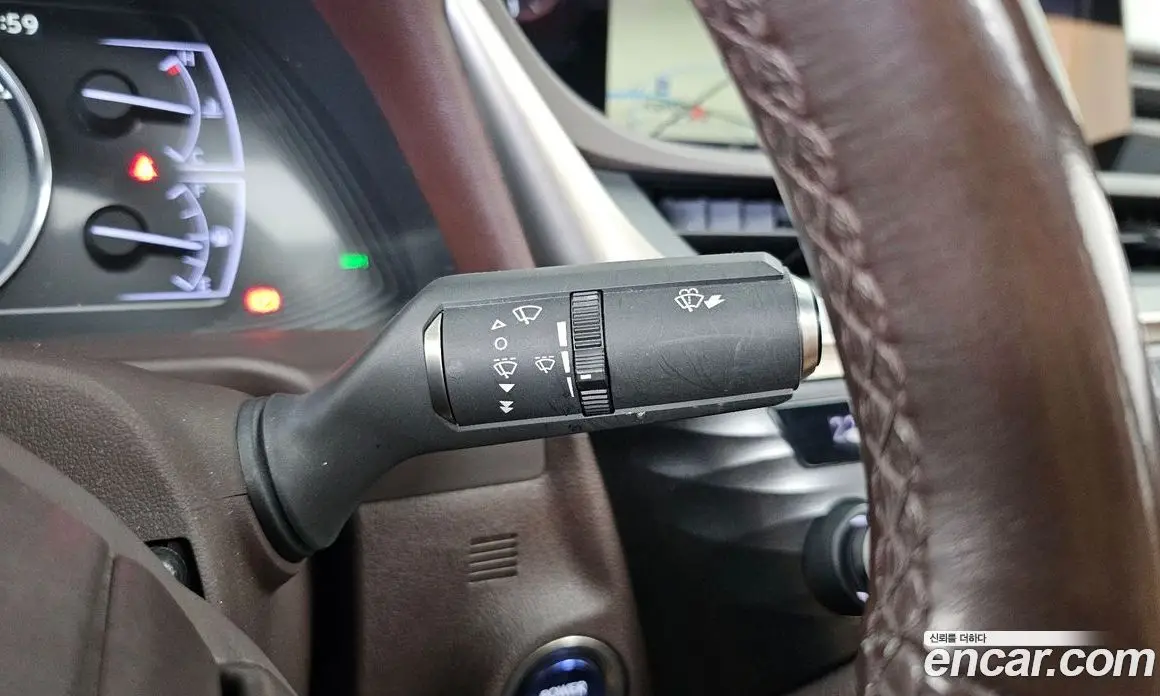 Lexus ES 2019 2.5 автомат (гидро), фото 28 Lexus ES 2019 2.5 автомат (гидро), фото 28