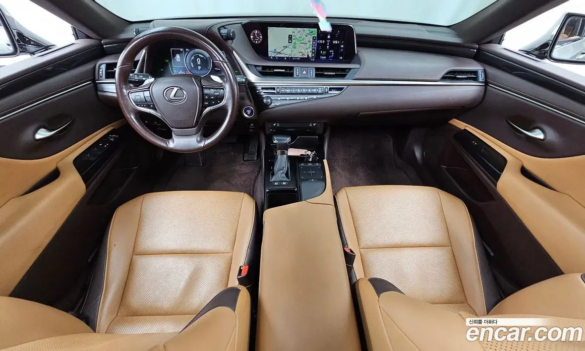 Lexus ES 2019 2.5 автомат (гидро), фото 10 Lexus ES 2019 2.5 автомат (гидро), фото 10