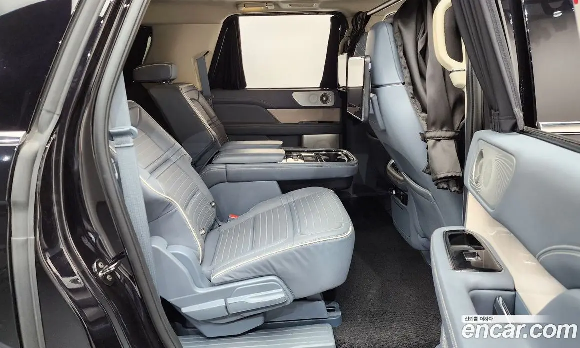 Lincoln Navigator 2020 3.5 автомат (гидро), фото 11 Lincoln Navigator 2020 3.5 автомат (гидро), фото 11