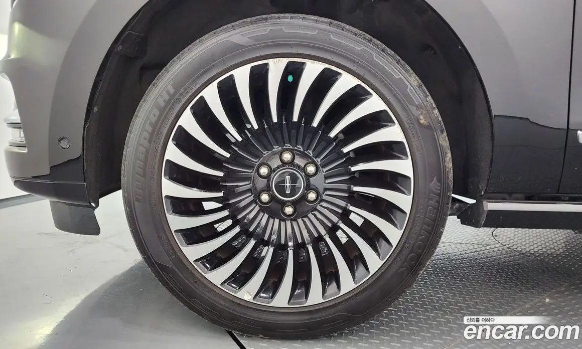 Lincoln Navigator 2020 3.5 автомат (гидро), фото 5 Lincoln Navigator 2020 3.5 автомат (гидро), фото 5