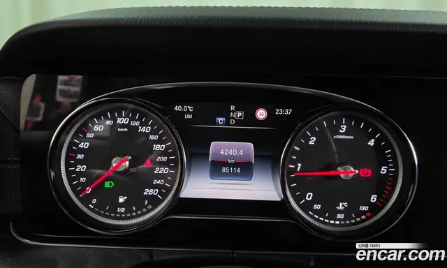 Mercedes-Benz E-Class 2018 1.9 гидро, миниатюра 11 Mercedes-Benz E-Class 2018 1.9 гидро, миниатюра 11