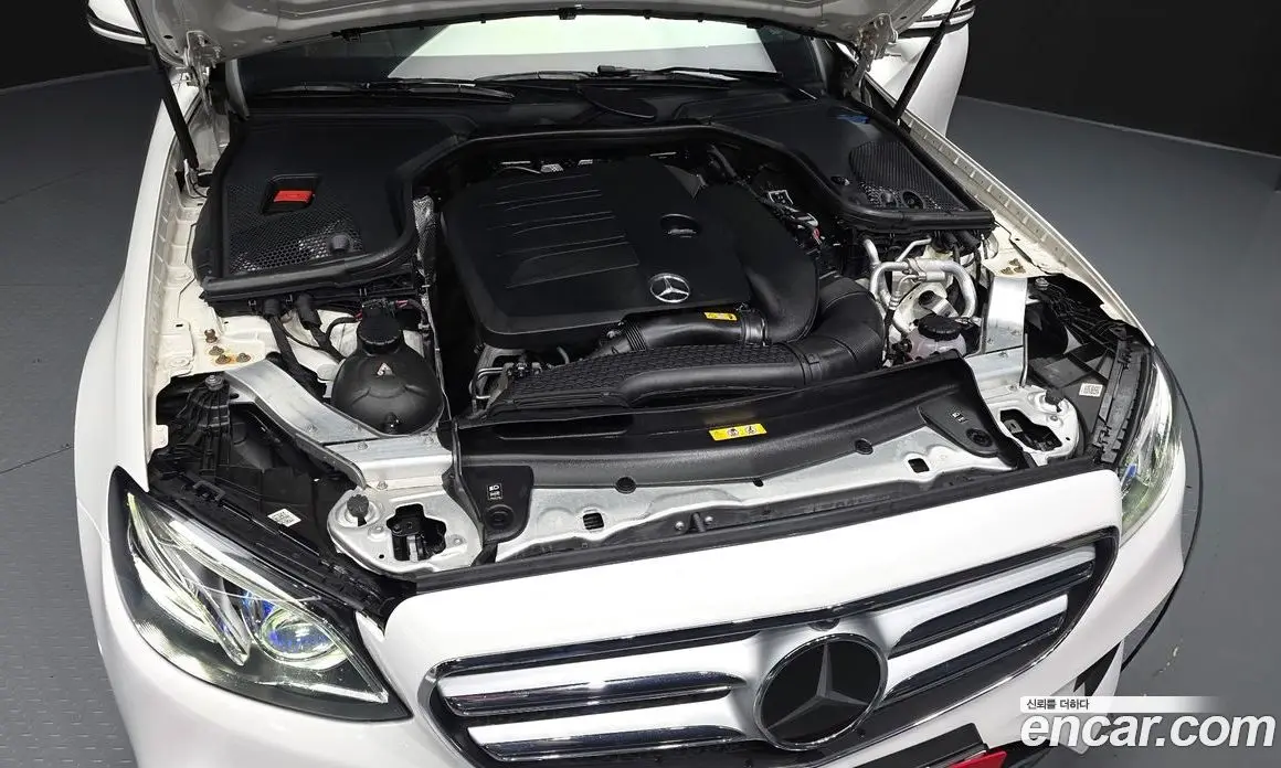 Mercedes-Benz E-Class 2019 2.0 гидро, фото 6 Mercedes-Benz E-Class 2019 2.0 гидро, фото 6