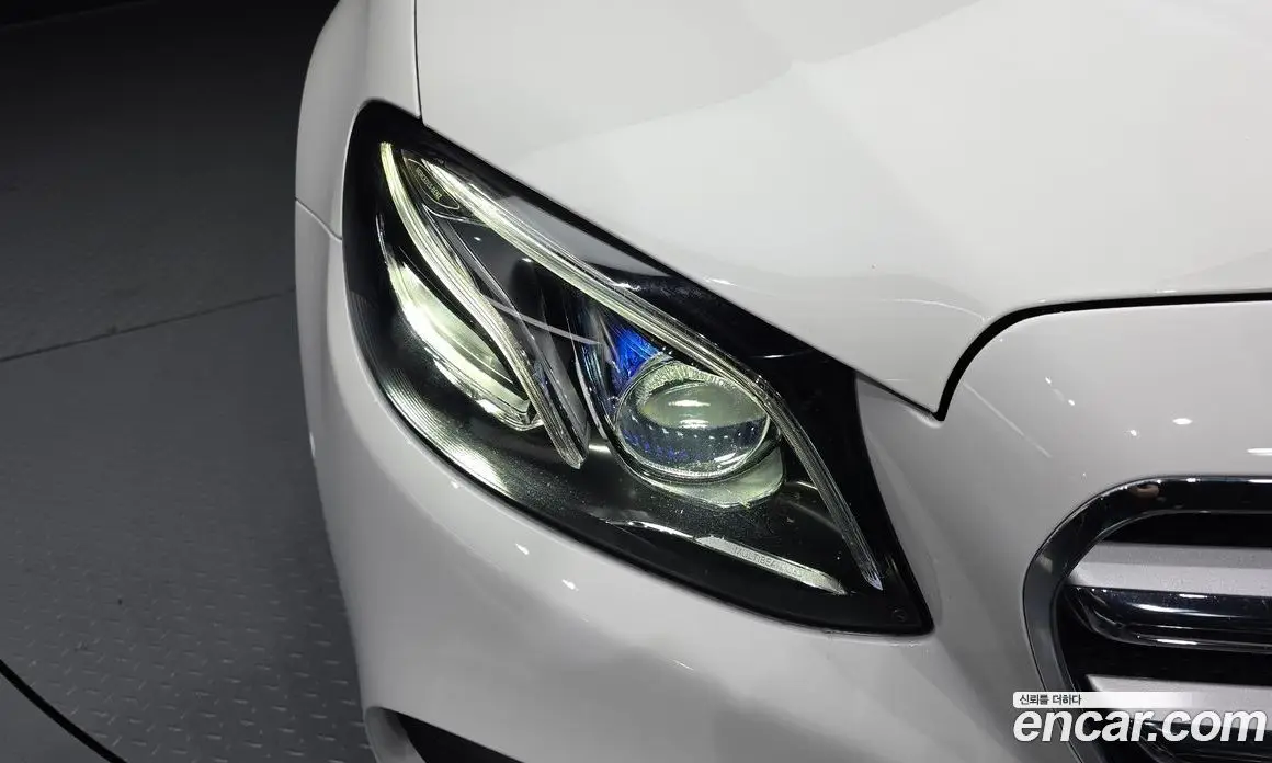 Mercedes-Benz E-Class 2019 2.0 гидро, фото 8 Mercedes-Benz E-Class 2019 2.0 гидро, фото 8