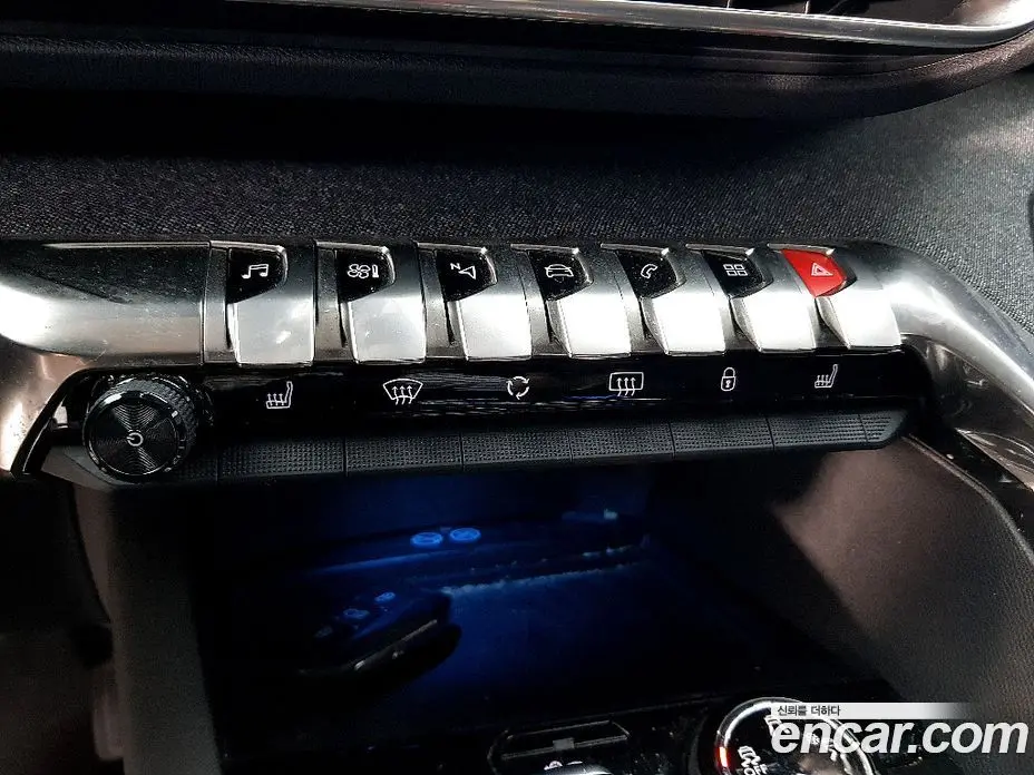 Peugeot 3008 2019 1.5 автомат (гидро), фото 12