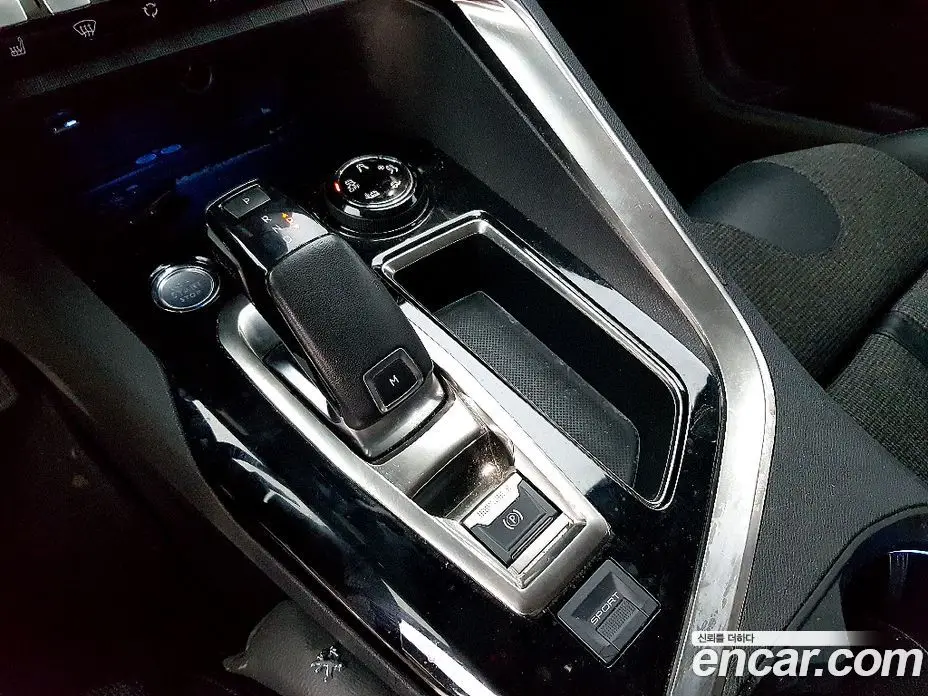 Peugeot 3008 2019 1.5 автомат (гидро), фото 13
