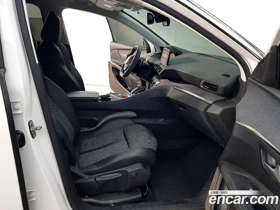 Peugeot 3008 2019 1.5 автомат (гидро), фото 14