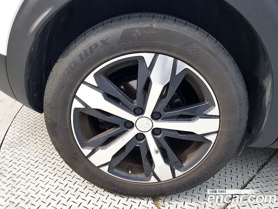 Peugeot 3008 2019 1.5 автомат (гидро), фото 20