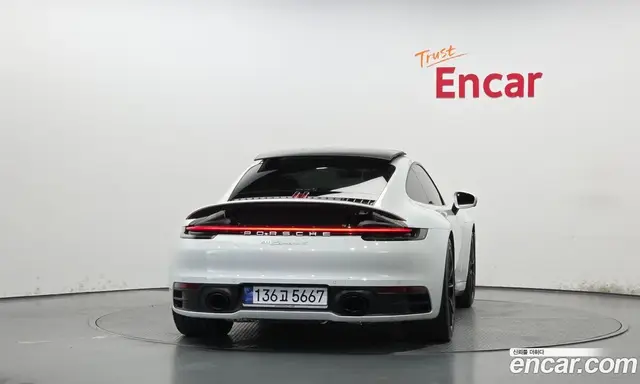 Porsche 911 2024 3.0 автомат (гидро), миниатюра 3