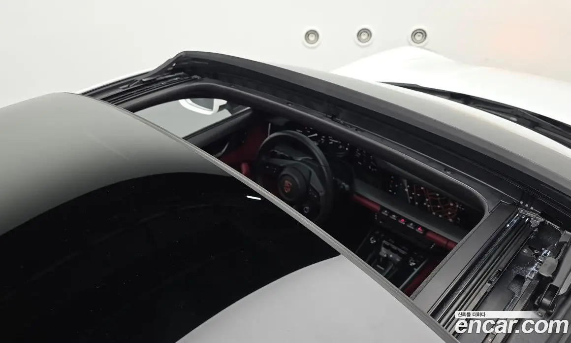 Porsche 911 2024 3.0 автомат (гидро), фото 24