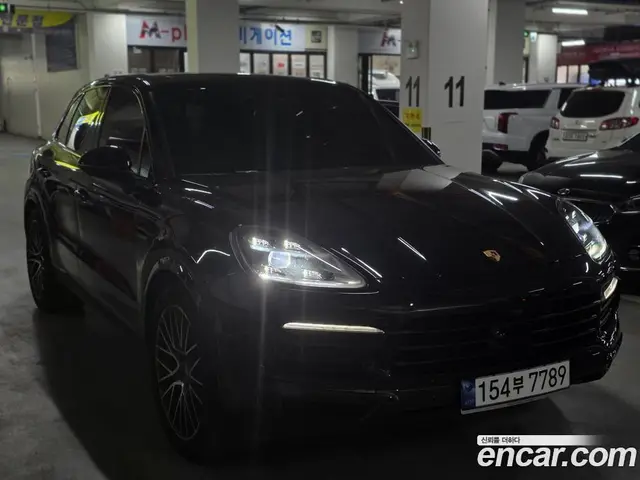 Porsche Cayenne, 2021, 64 200 км