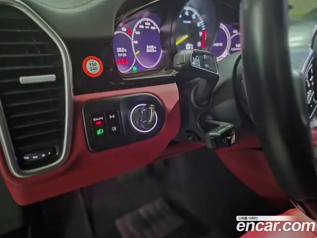 Porsche Cayenne 2021 3.0 автомат (гидро), миниатюра 8