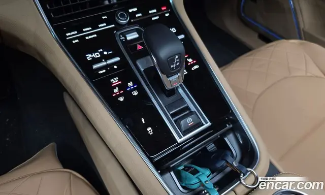 Porsche Panamera 2022 2.9 автомат (гидро), миниатюра 11