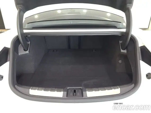 Porsche Taycan 2022 0.1 автомат (гидро), миниатюра 12