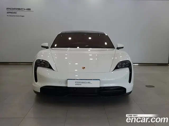 Porsche Taycan 2022 0.1 автомат (гидро), миниатюра 3