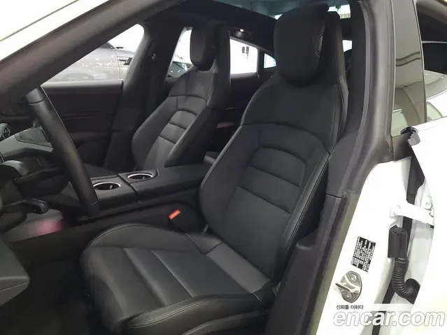 Porsche Taycan 2022 0.1 автомат (гидро), миниатюра 10