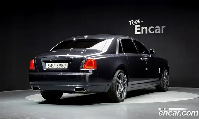 Rolls-Royce Ghost 2016 6.6 автомат (гидро), миниатюра 2 Rolls-Royce Ghost 2016 6.6 автомат (гидро), миниатюра 2