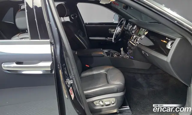 Rolls-Royce Ghost 2016 6.6 автомат (гидро), миниатюра 11 Rolls-Royce Ghost 2016 6.6 автомат (гидро), миниатюра 11