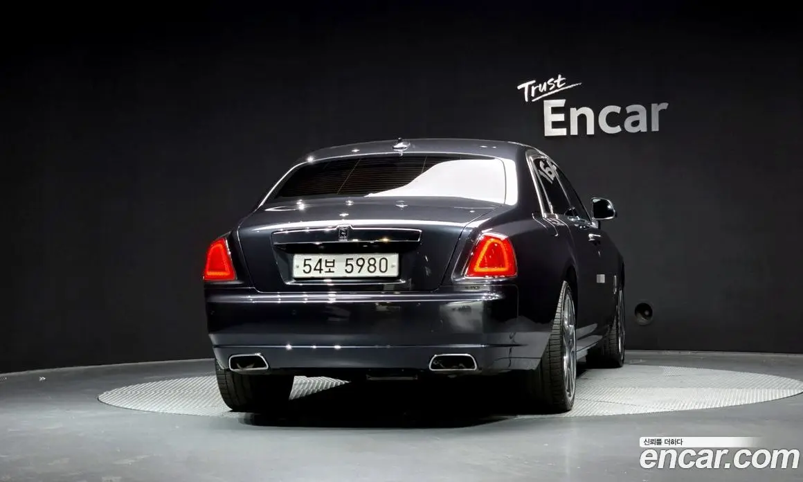 Rolls-Royce Ghost 2016 6.6 автомат (гидро), фото 4 Rolls-Royce Ghost 2016 6.6 автомат (гидро), фото 4