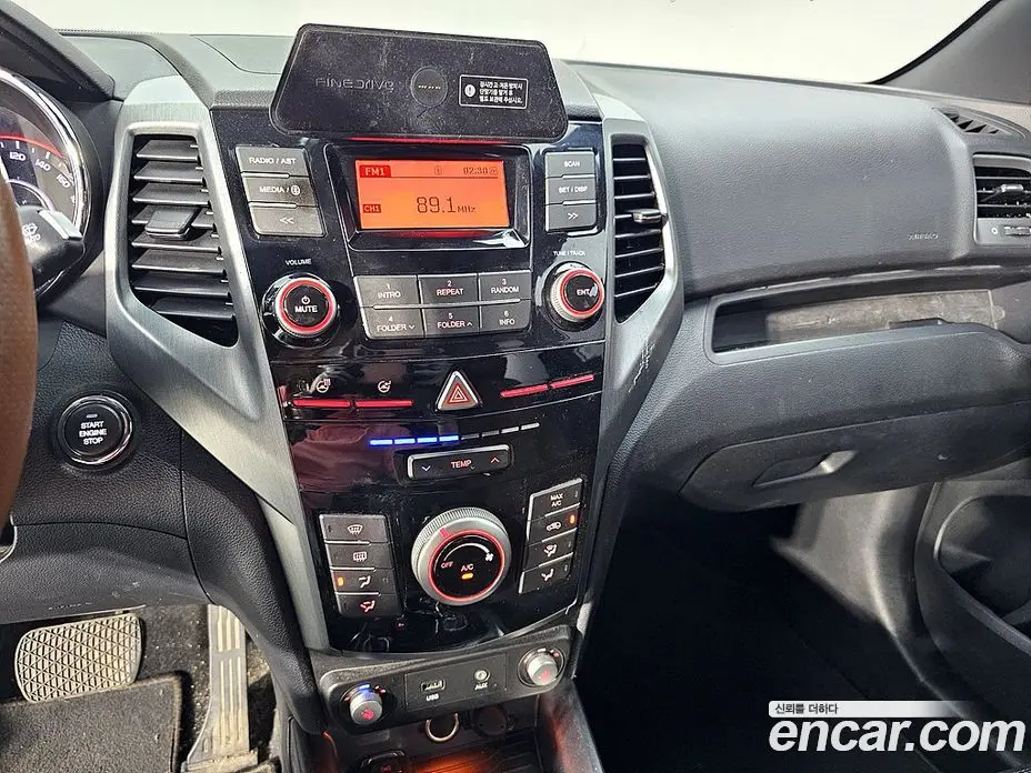 SsangYong TIBOLI 2018 1.6 автомат (гидро), фото 13