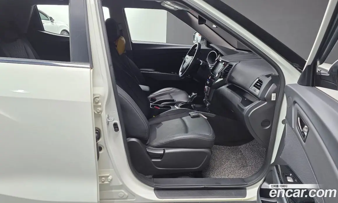 SsangYong TIBOLI 2019 1.6 автомат (гидро), фото 16