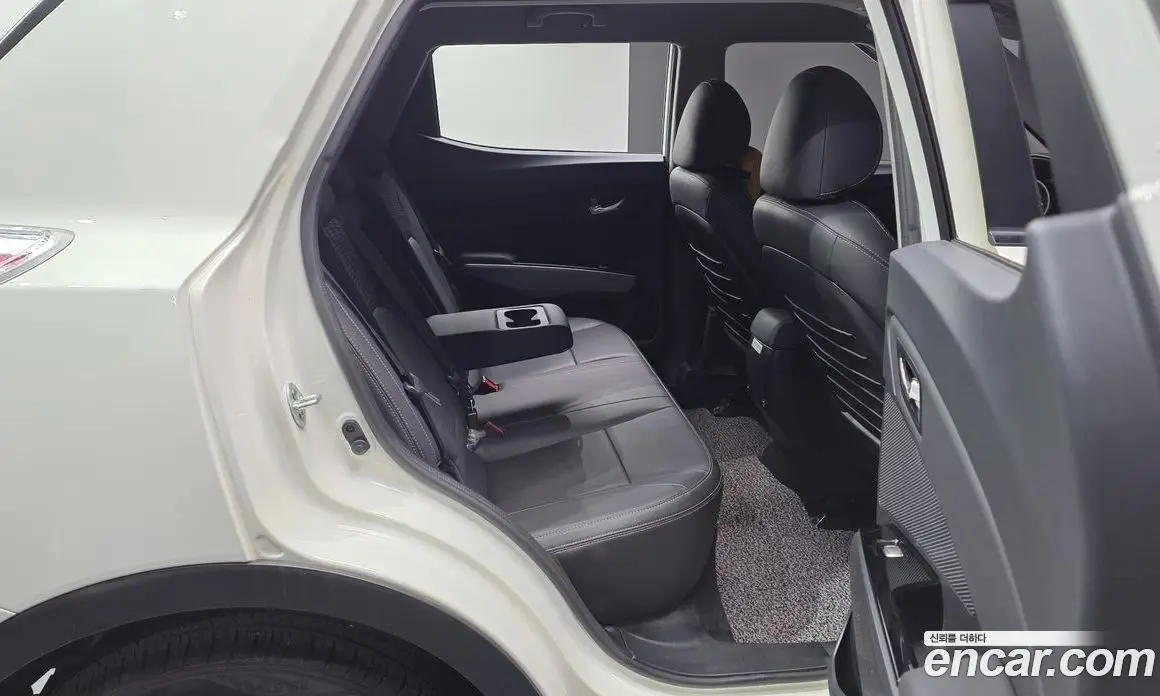 SsangYong TIBOLI 2019 1.6 автомат (гидро), фото 17